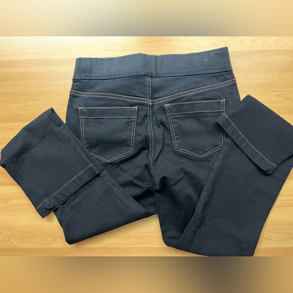 Gloria Vanderbilt- Avery Straight Women’s Jeans /Pull On / Color Liverpool Wash - Picture 3 of 11